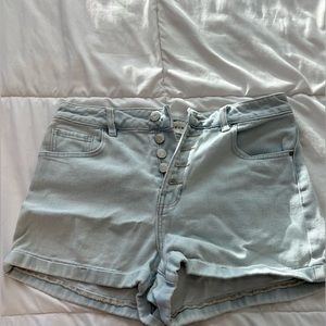Women’s denim short